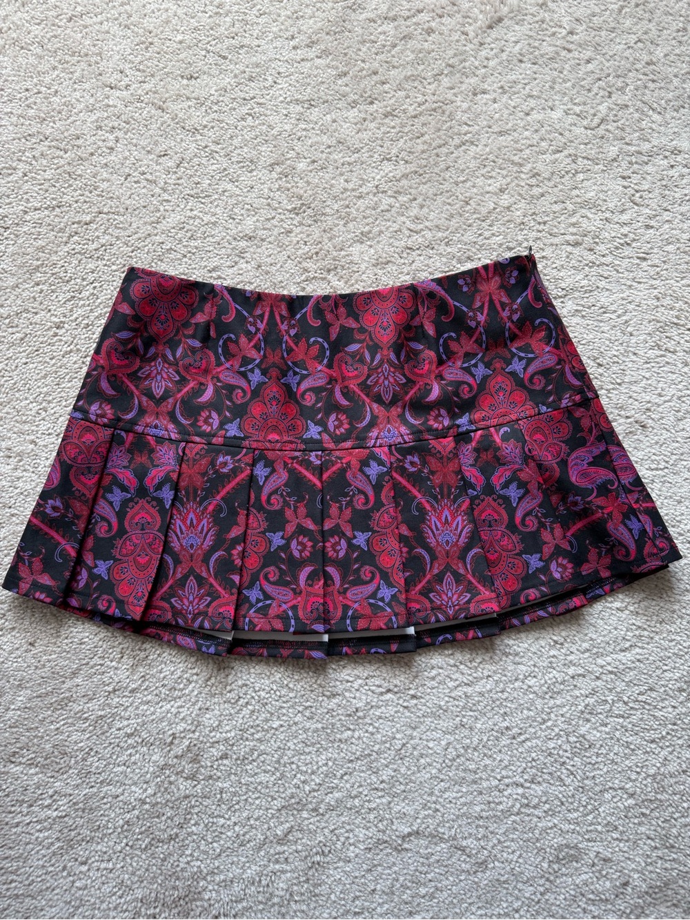 I am Gia paisley Y2K low rise mini skirt - Picture 3 of 3